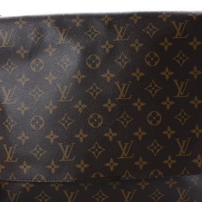 Louis Vuitton Monogram Beaubourg MM Messenger Bag 10 of 10