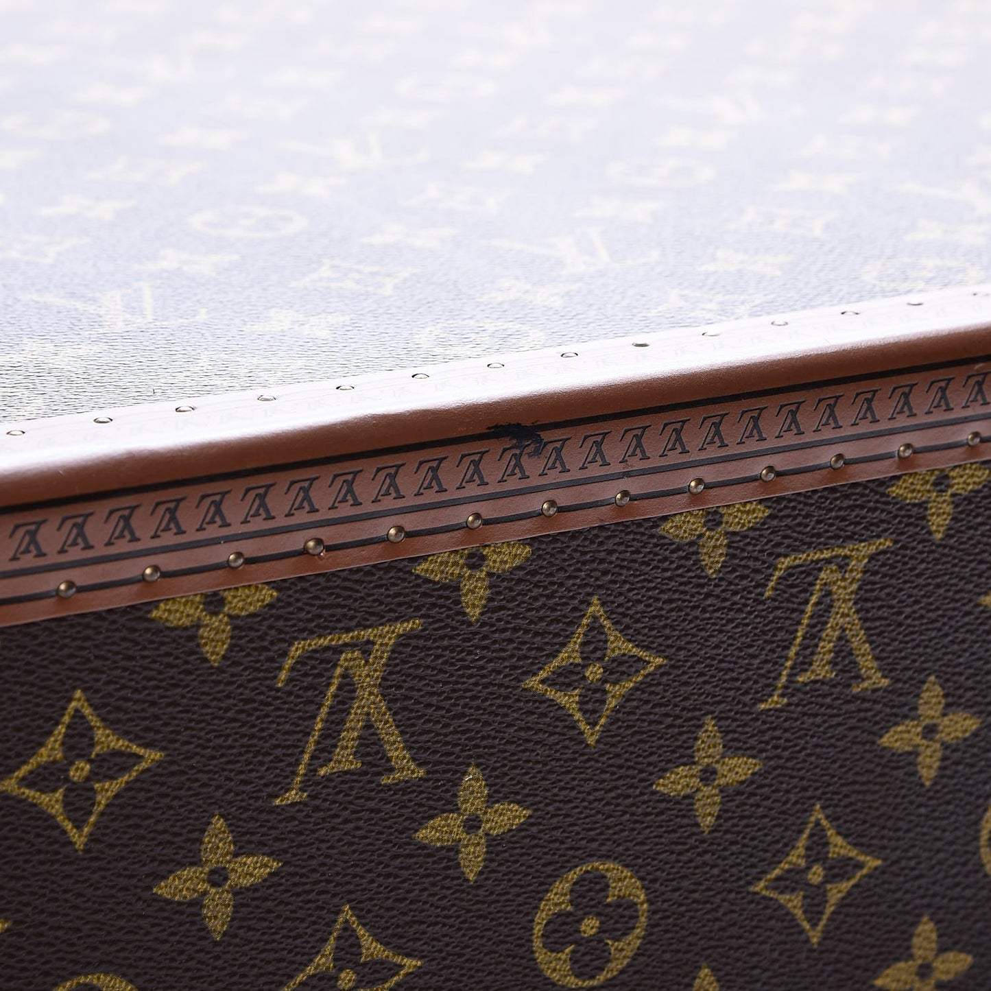 Monogram Alzer 70