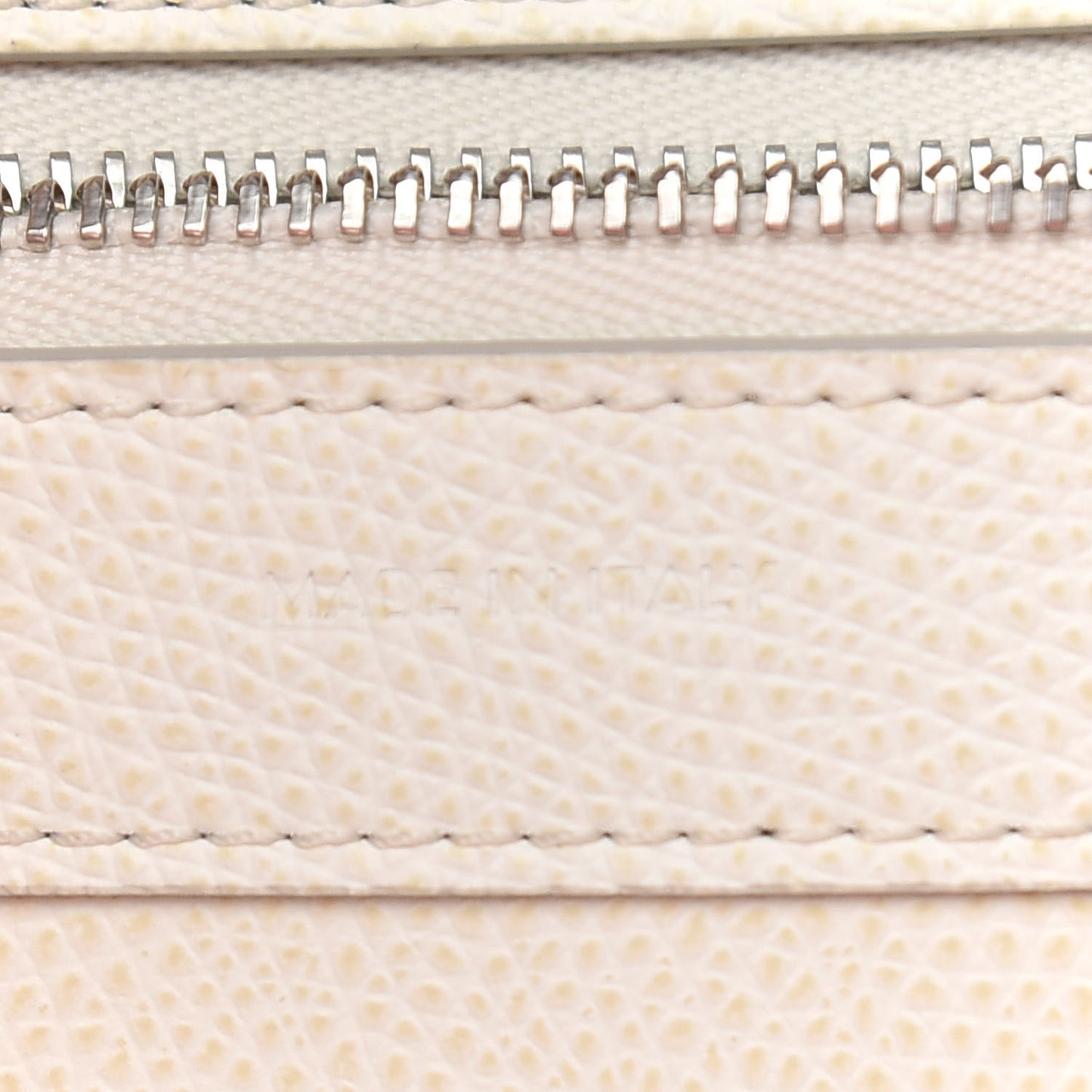 Grained Calfskin Small Vertical Cabas Cream