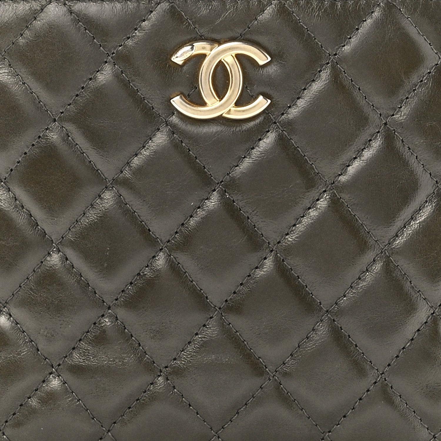 Chanel Calfskin Quilted CC Camera Case Green 8 of 11