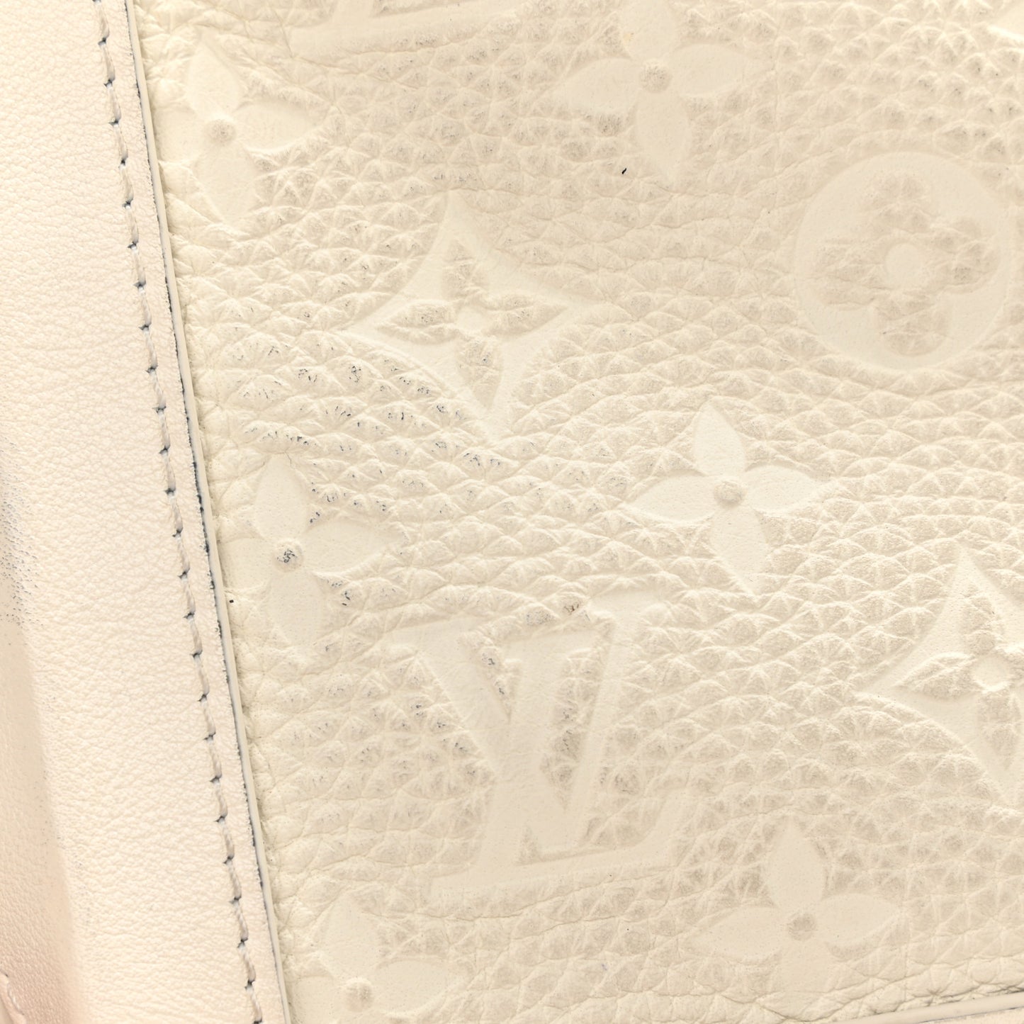 Taurillon Monogram Solar Ray Soft Trunk Powder White