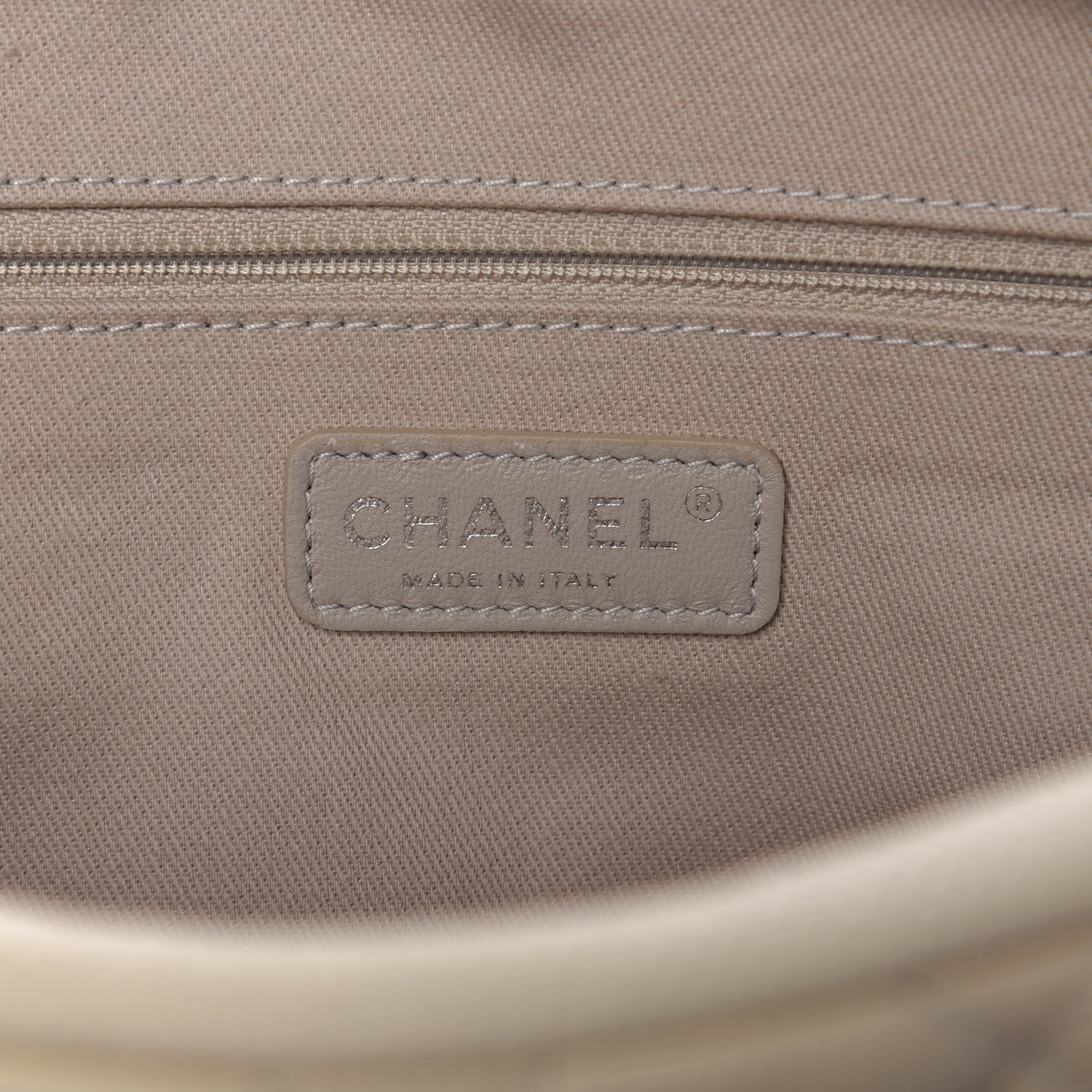 Chanel Caviar Quilted Jumbo Easy Flap Dark White 5 of 10