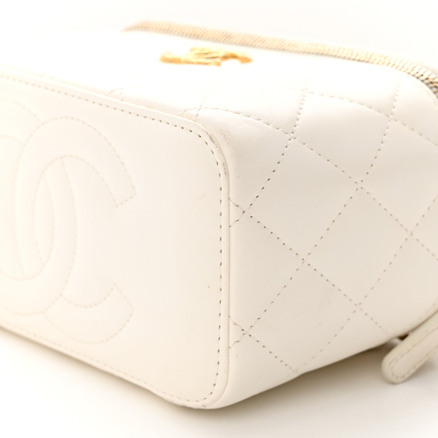 Lambskin Quilted Small CC Dynasty Vanity Case With Chain White