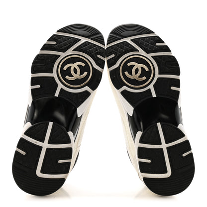 Chanel Mesh Suede Calfskin Grained Calfskin Womens CC Sneakers 38 White Black 12 of 22