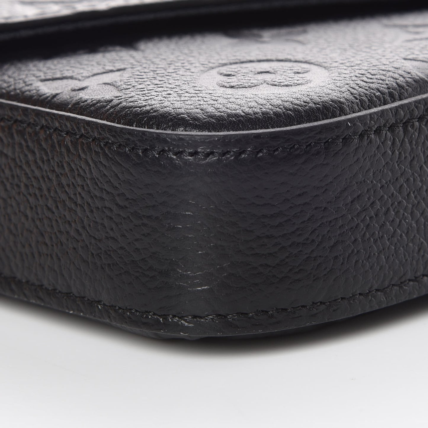 Empreinte Pochette Felicie Chain Wallet Black