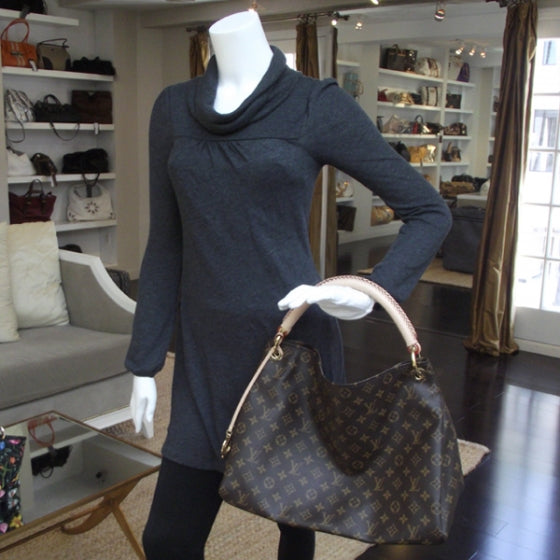 Louis Vuitton Monogram Artsy MM 2 of 7