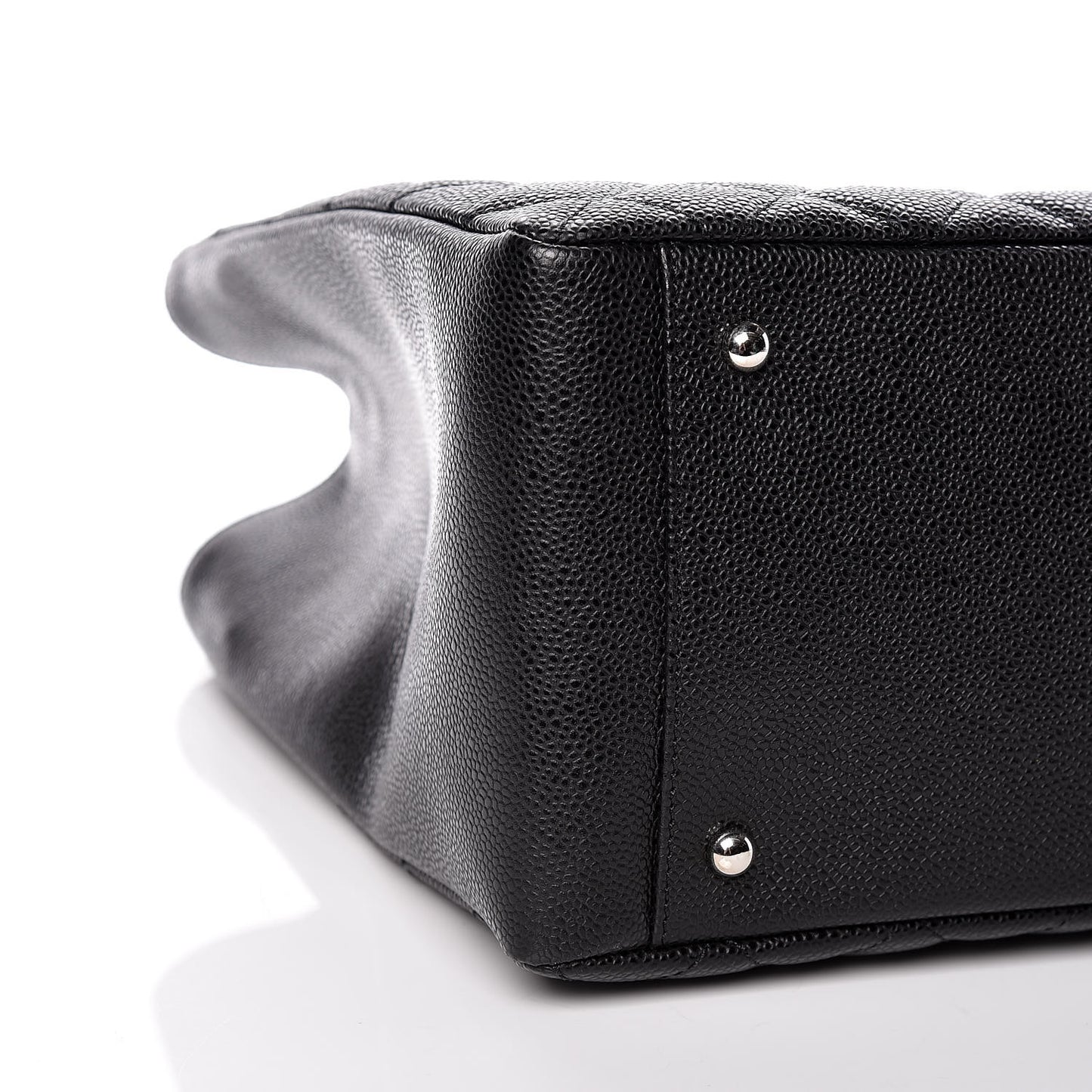 Caviar Quilted XL Grand Shopping Tote GST Black