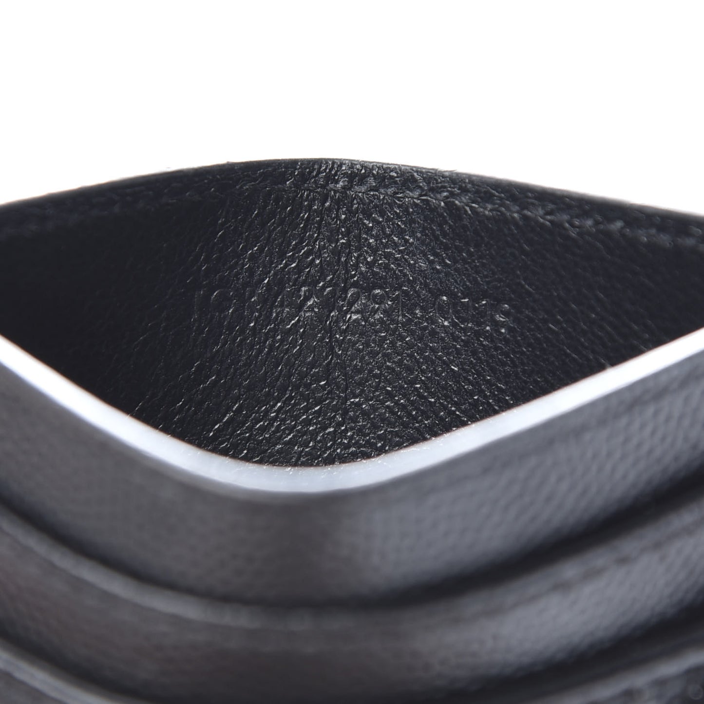 Grain De Poudre Matelasse Chevron Monogram Credit Card Case Black