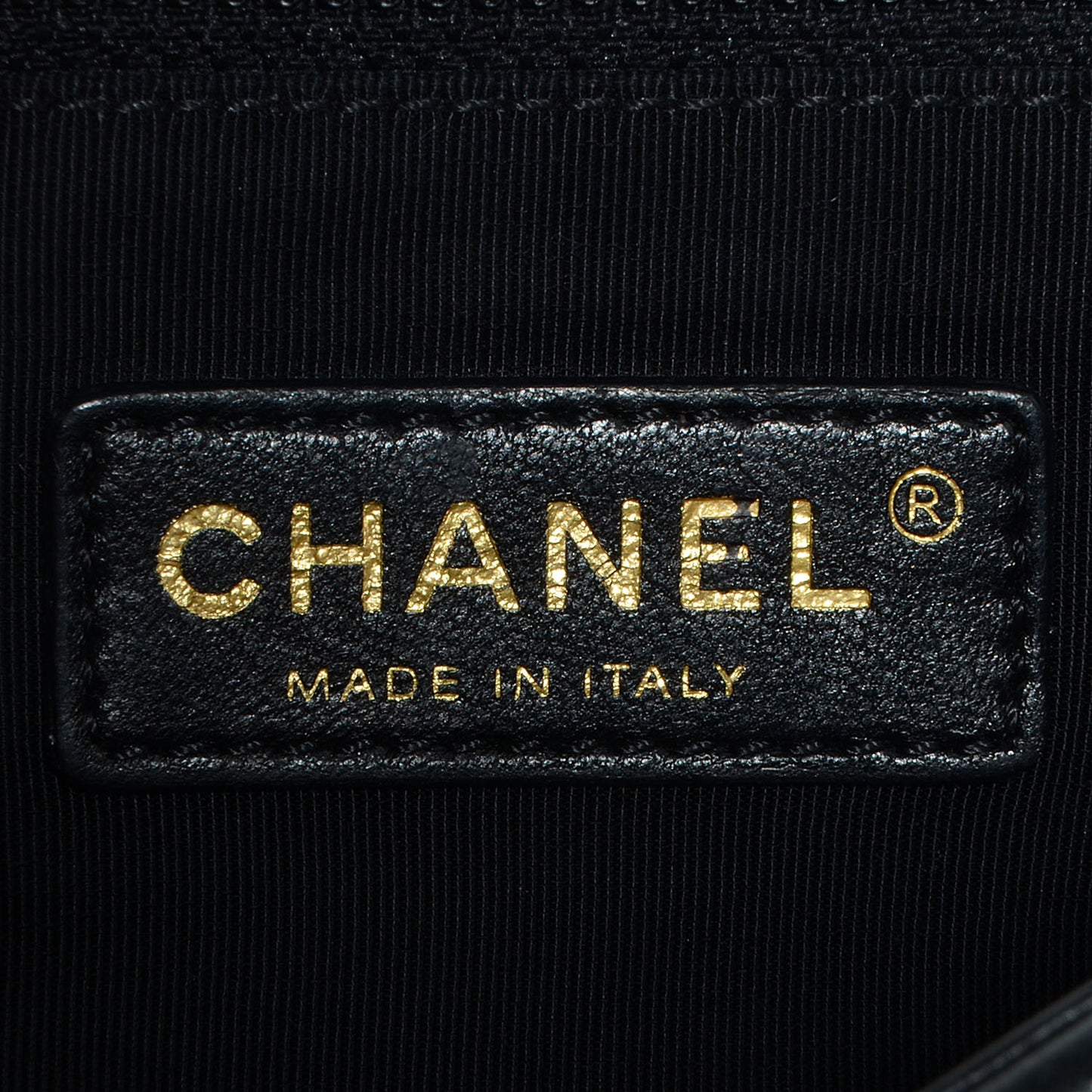Calfskin Chain Me Medium Flap Black
