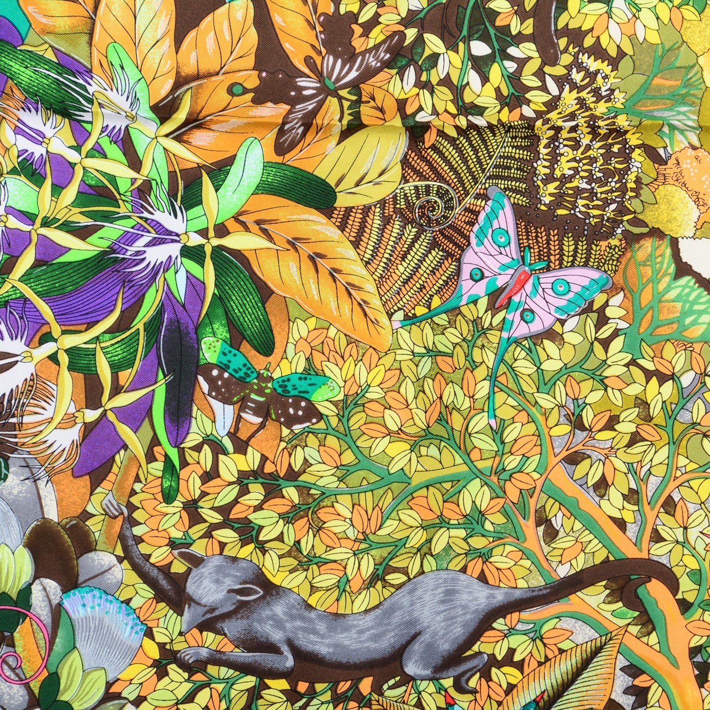 Silk Au Coeur de la Vie Scarf 90