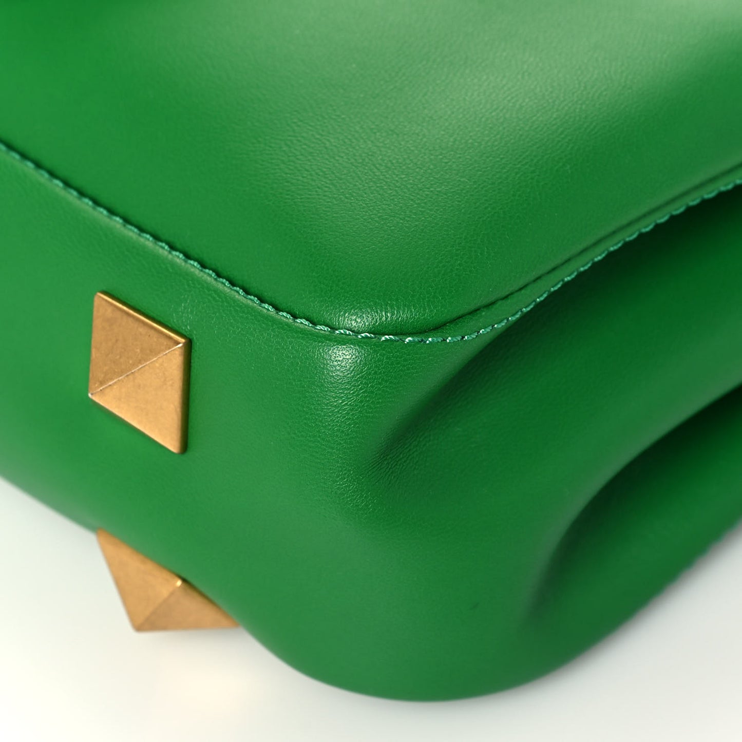 Nappa Stud Sign Shoulder Bag Ultra Green