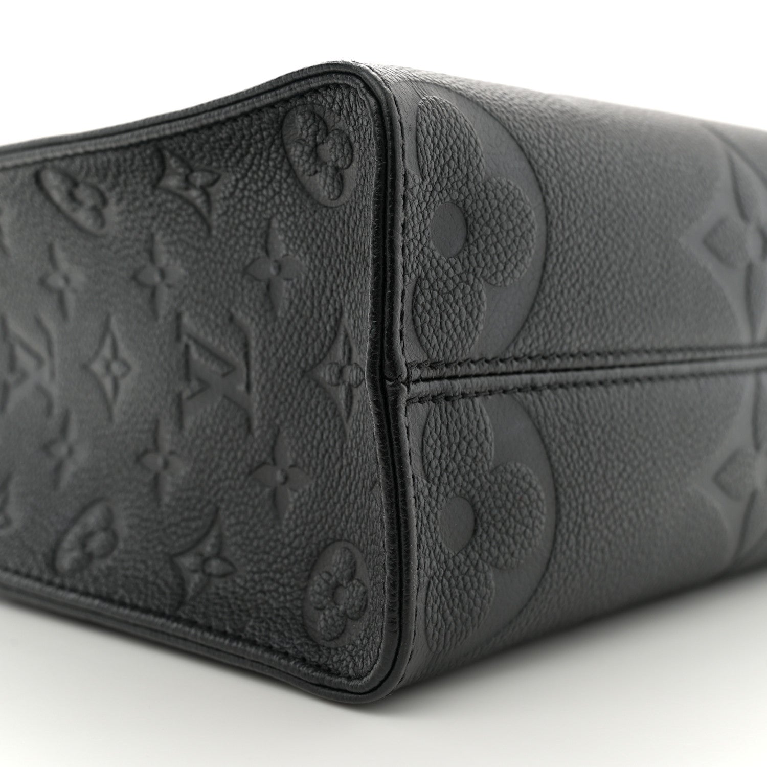 Louis Vuitton Empreinte Monogram Giant Onthego PM Black 8 of 9
