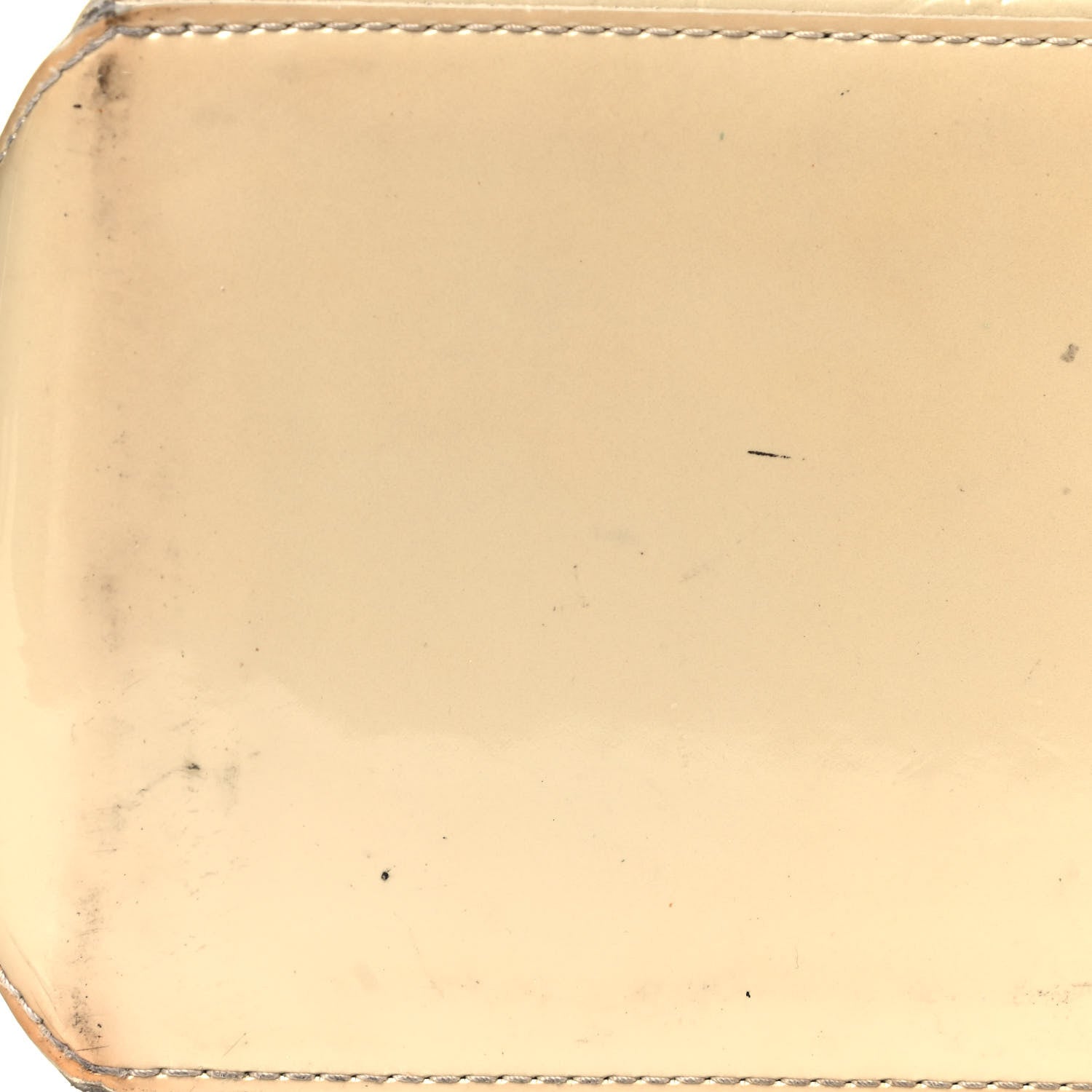 Louis Vuitton Vernis Wilshire MM Blanc Corail 23 of 24