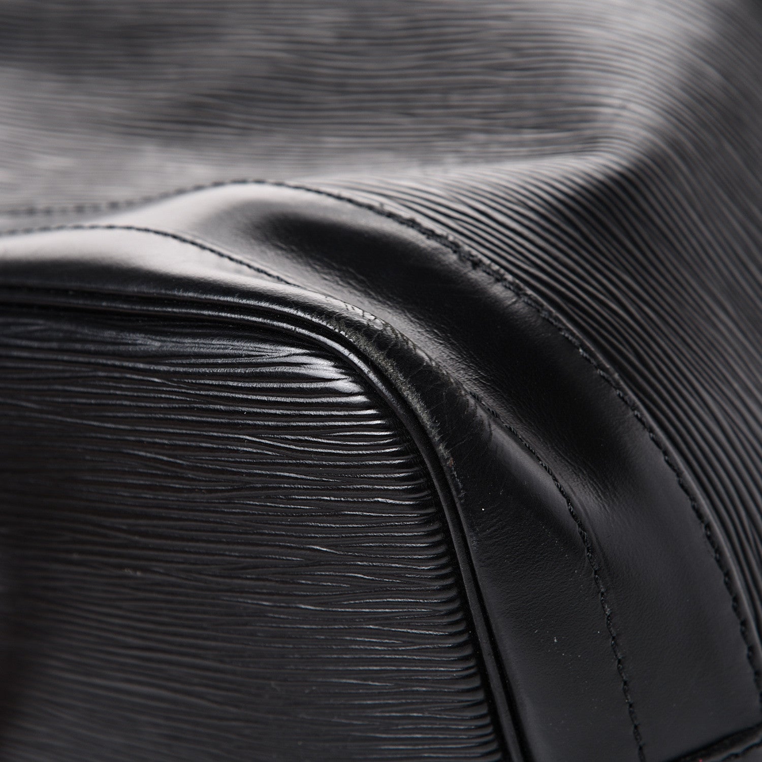 Louis Vuitton Epi Noe Black 9 of 12