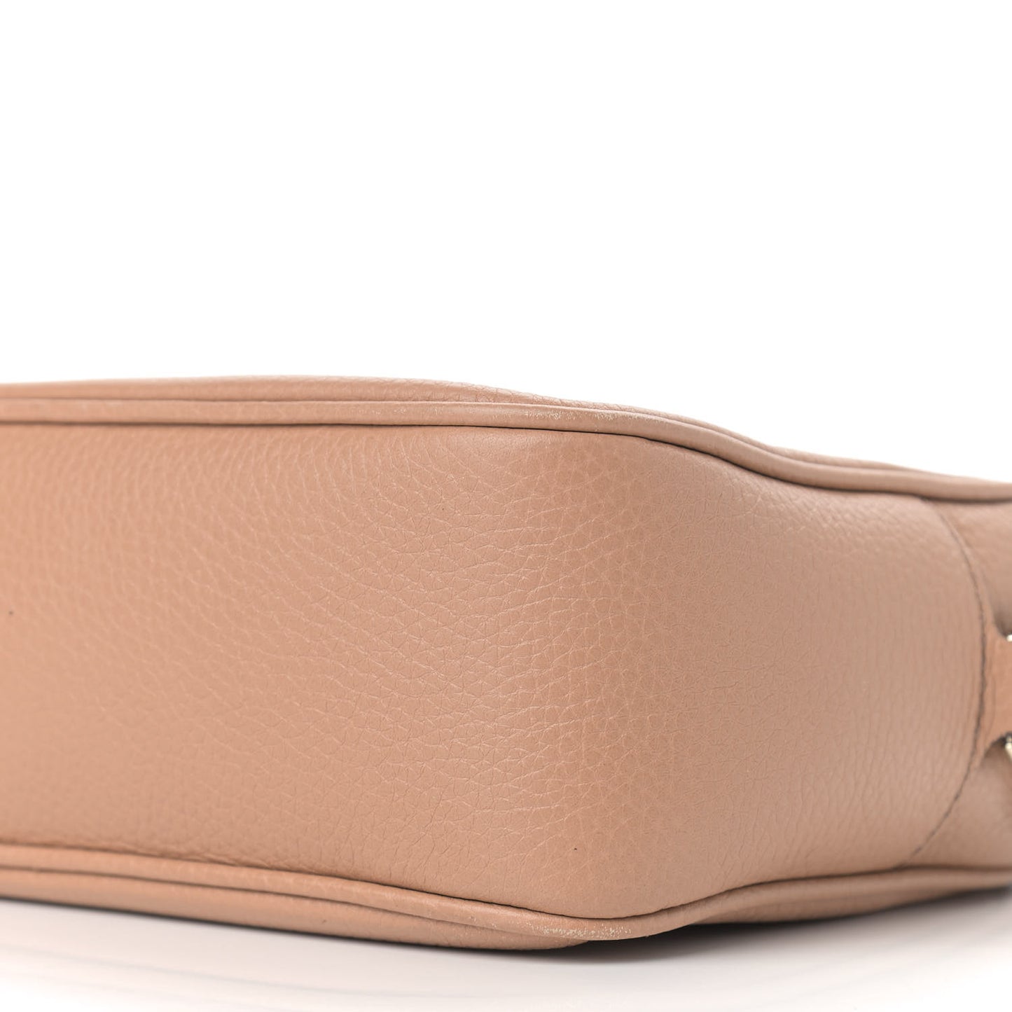 Pebbled Calfskin Small Soho Disco Bag Camelia