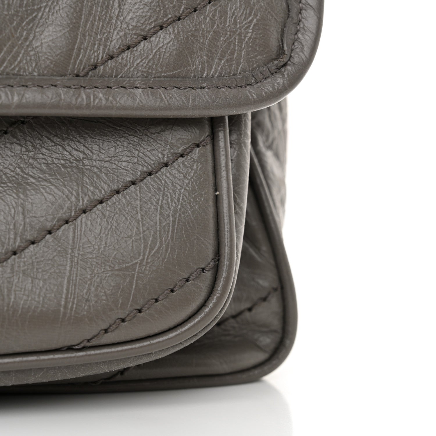 Saint Laurent Crinkled Calfskin Matelasse Monogram Medium Niki Chain Satchel Fog 11 of 12