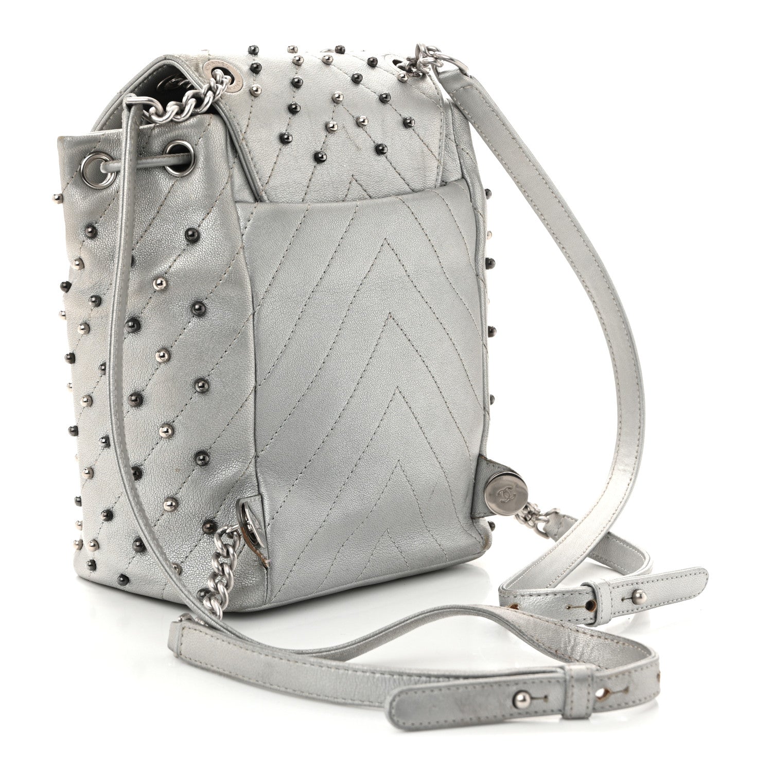 Chanel Metallic Lambskin Chevron Quilted Studded Stud Wars Backpack Silver 1908277 – FASHIONPHILE