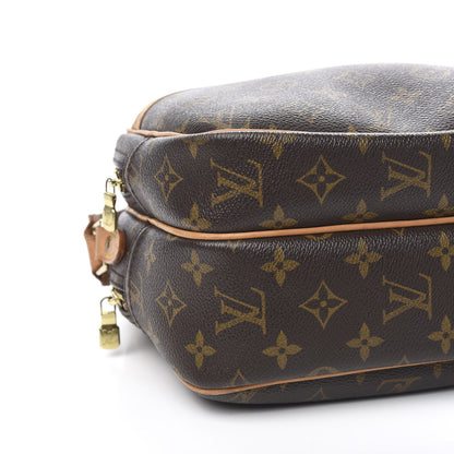 Louis Vuitton Monogram Reporter PM 7 of 10