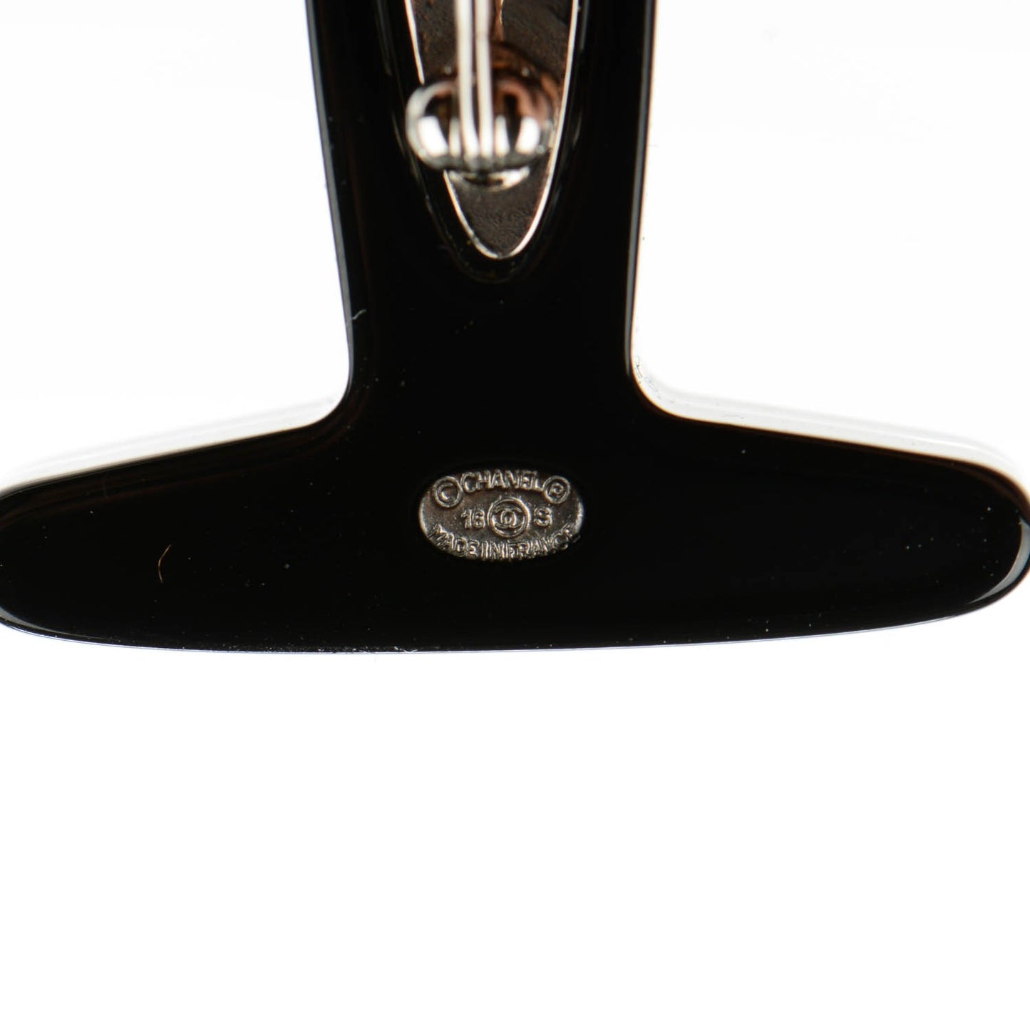 Resin Pearl CC Airplane Brooch Black White