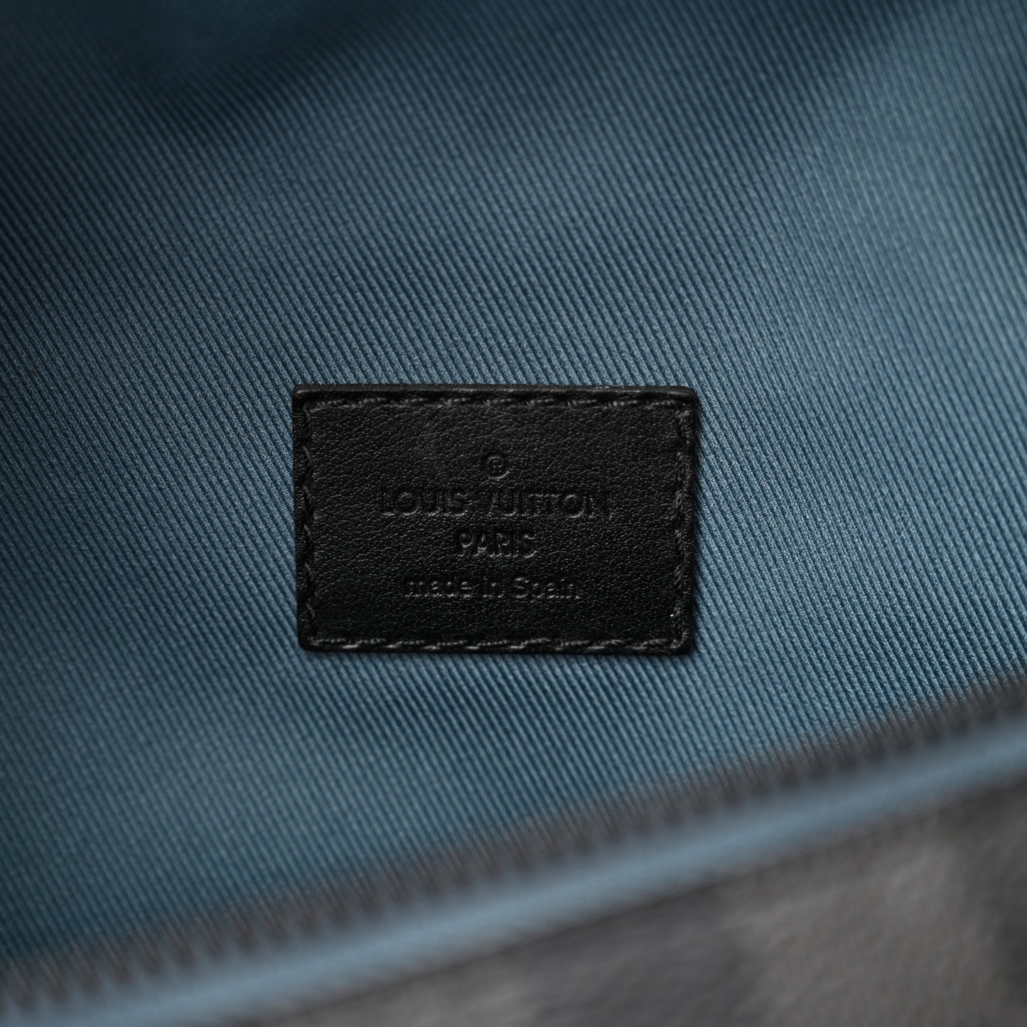 Damier Graphite Discovery Bumbag