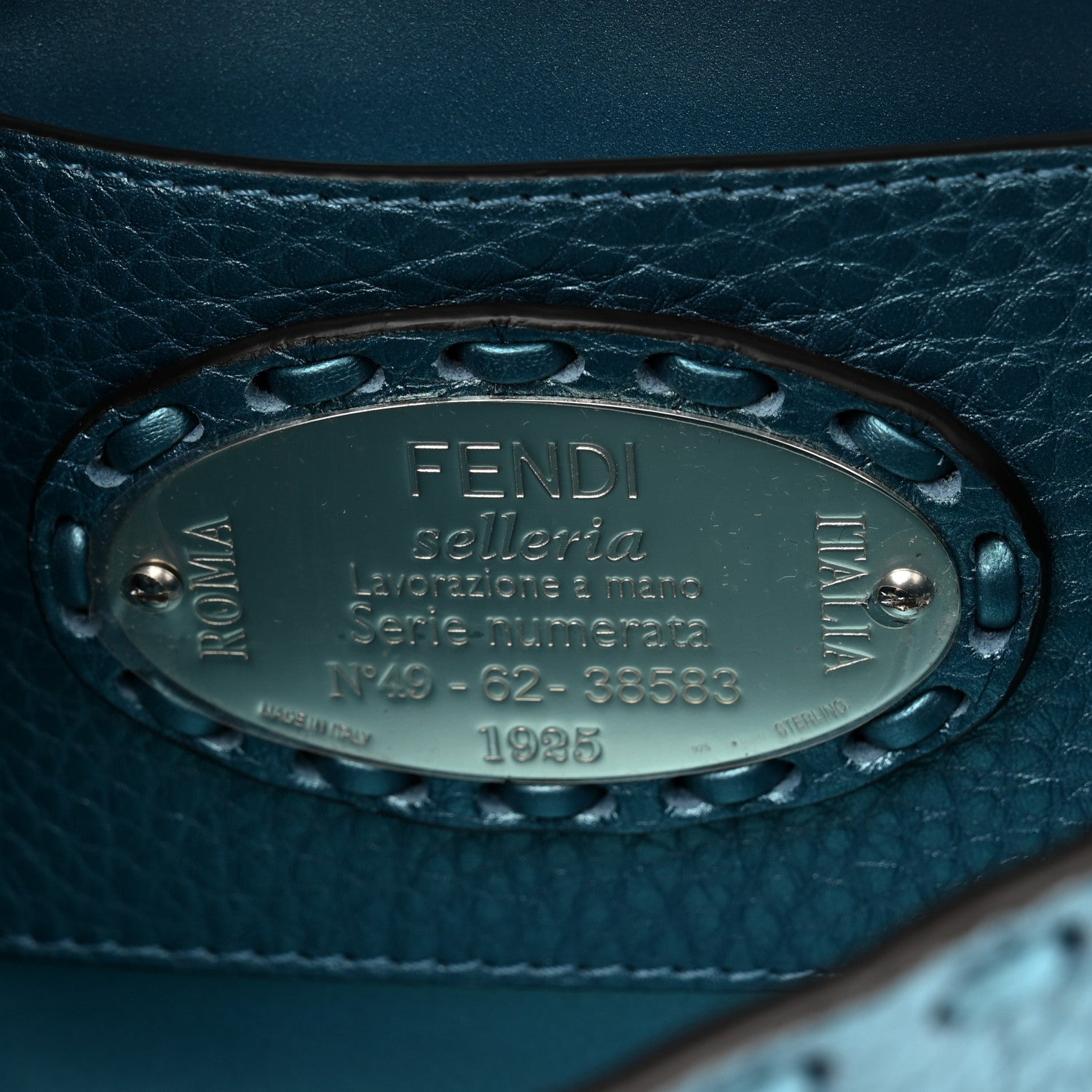 Fendi Metallic Cuoio Roma Sellerissima Nappa Sintetica Tape Stitch Mini Baguette Placca Argento 6 of 10