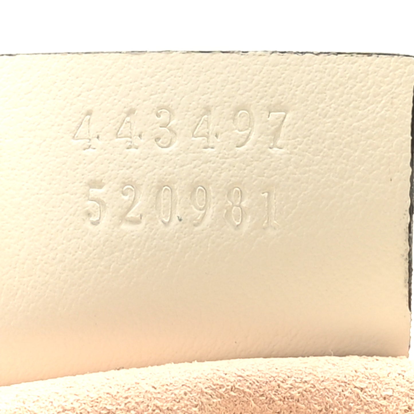 Calfskin Matelasse Small GG Marmont Shoulder Bag White