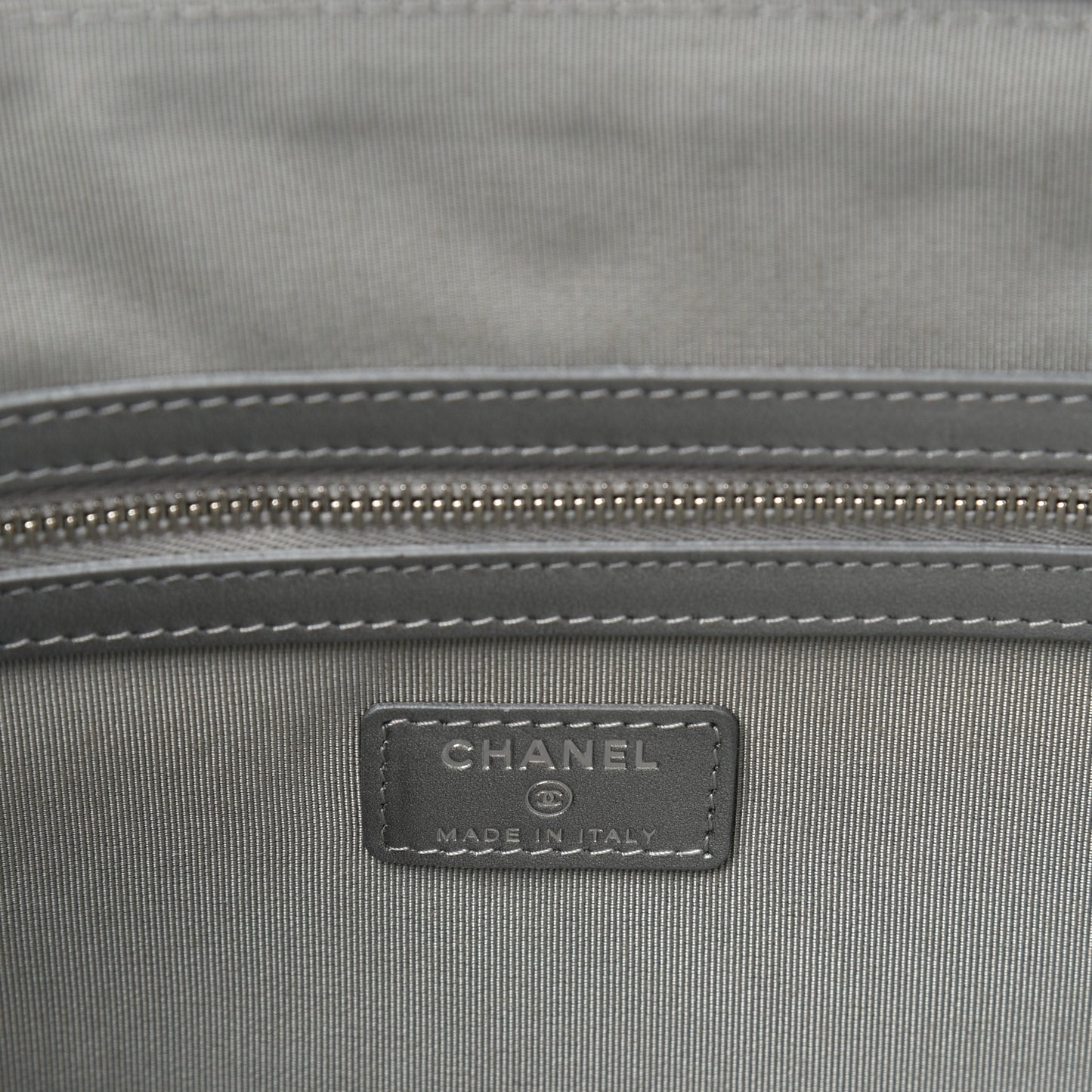 Metallic Crumpled Calfskin Chevron Quilted Medium Cosmetic Case Silver
