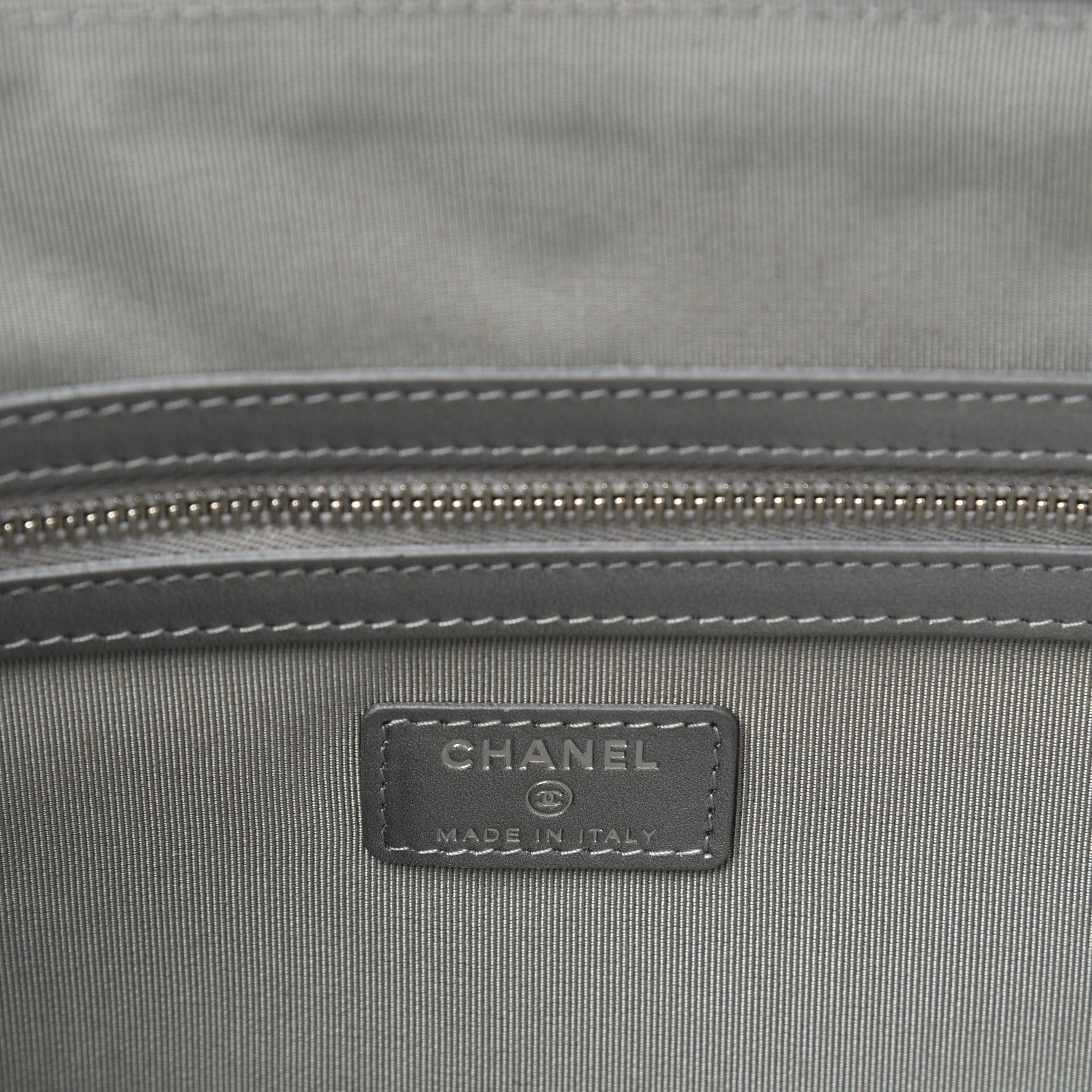 Chanel Metallic Crumpled Calfskin Chevron Quilted Medium Cosmetic Case Silver 6 of 7
