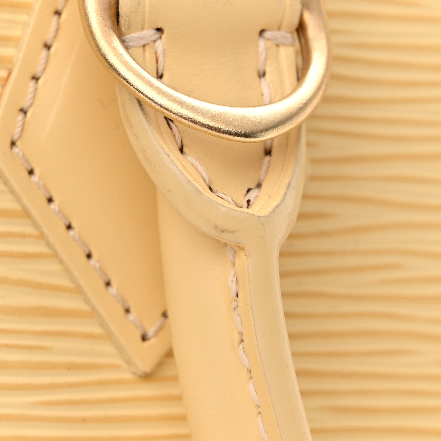 Louis Vuitton Epi Alma PM Vanilla 12 of 19
