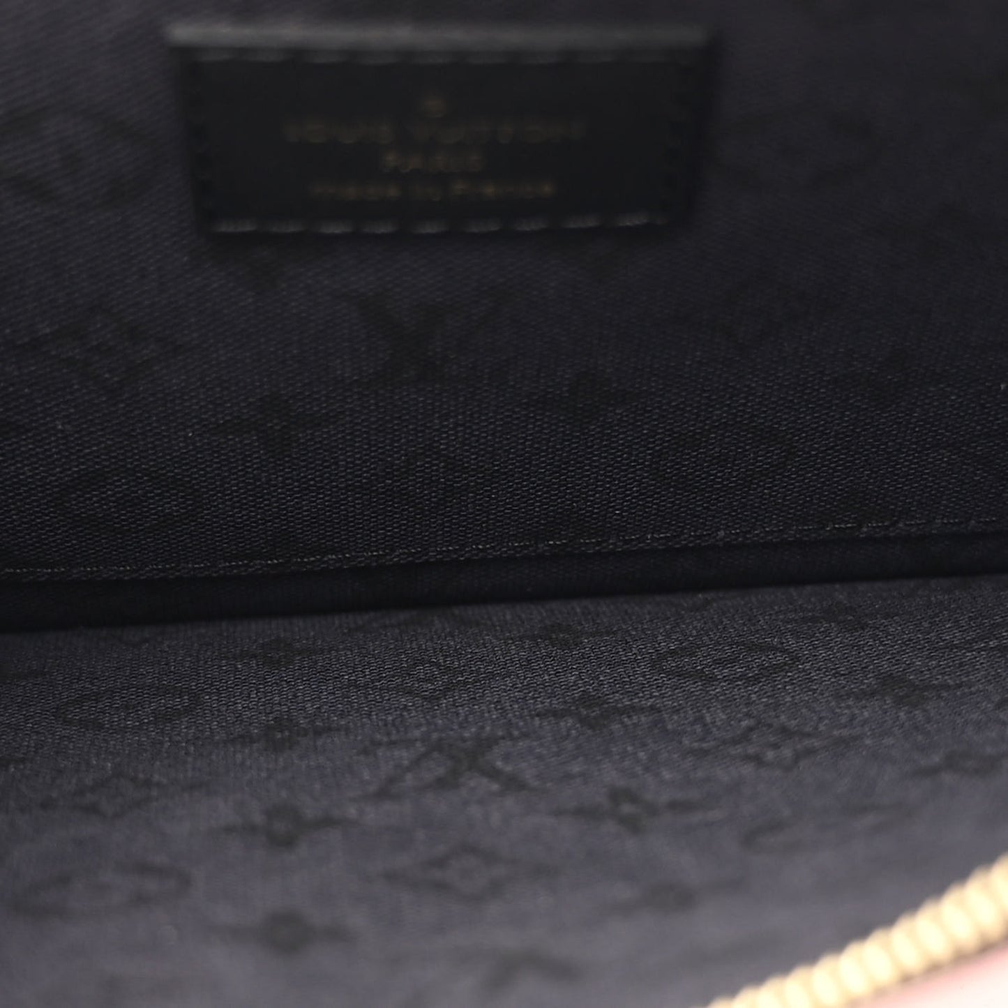 Monogram Giant Crafty Neverfull MM Creme Rouge Black