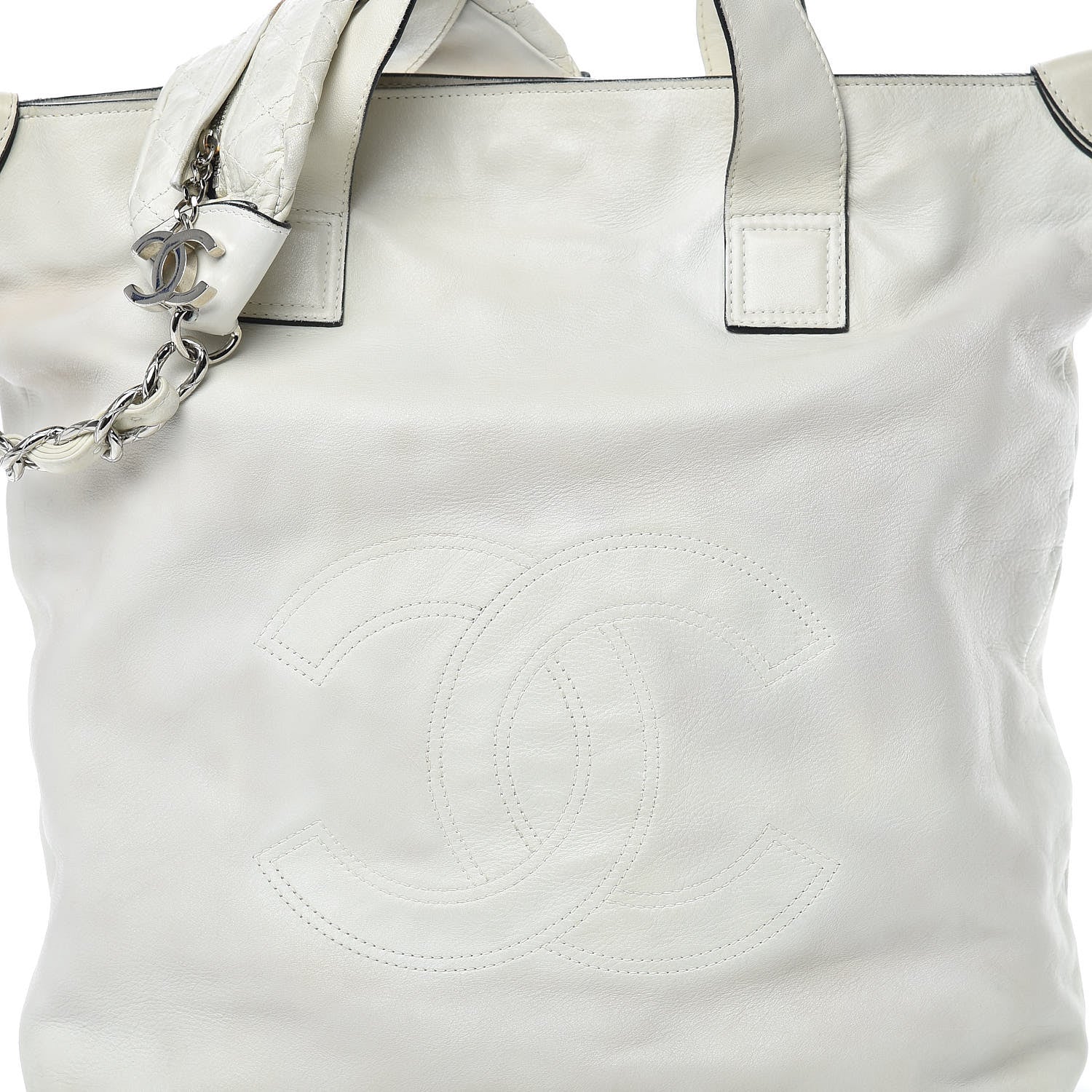 Chanel Lambskin Chain CC Tote White 28 of 28