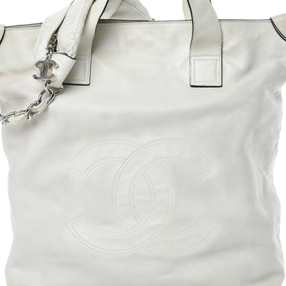 Chanel Lambskin Chain CC Tote White 28 of 28