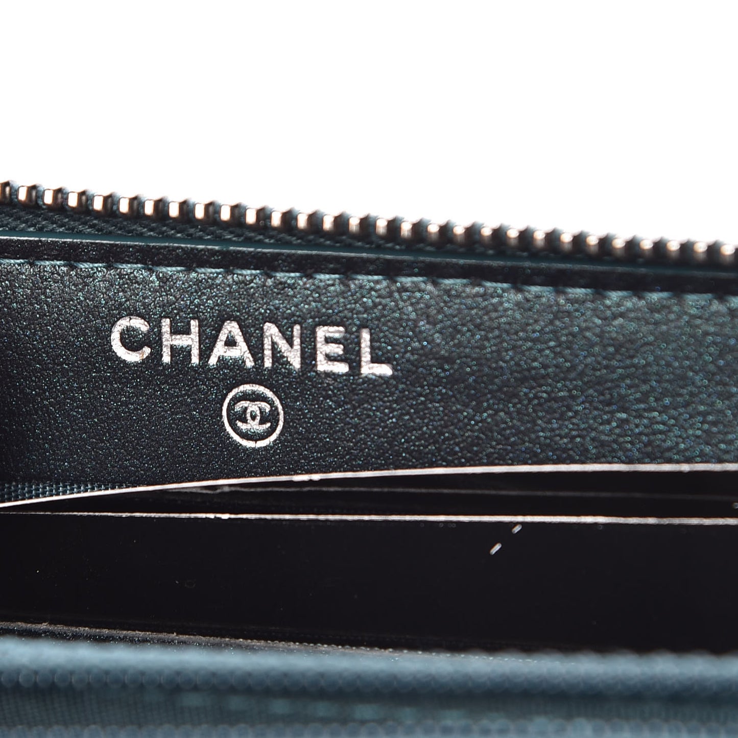 Iridescent Caviar Quilted Medium Filigree Zip Around Wallet Dark Turquoise