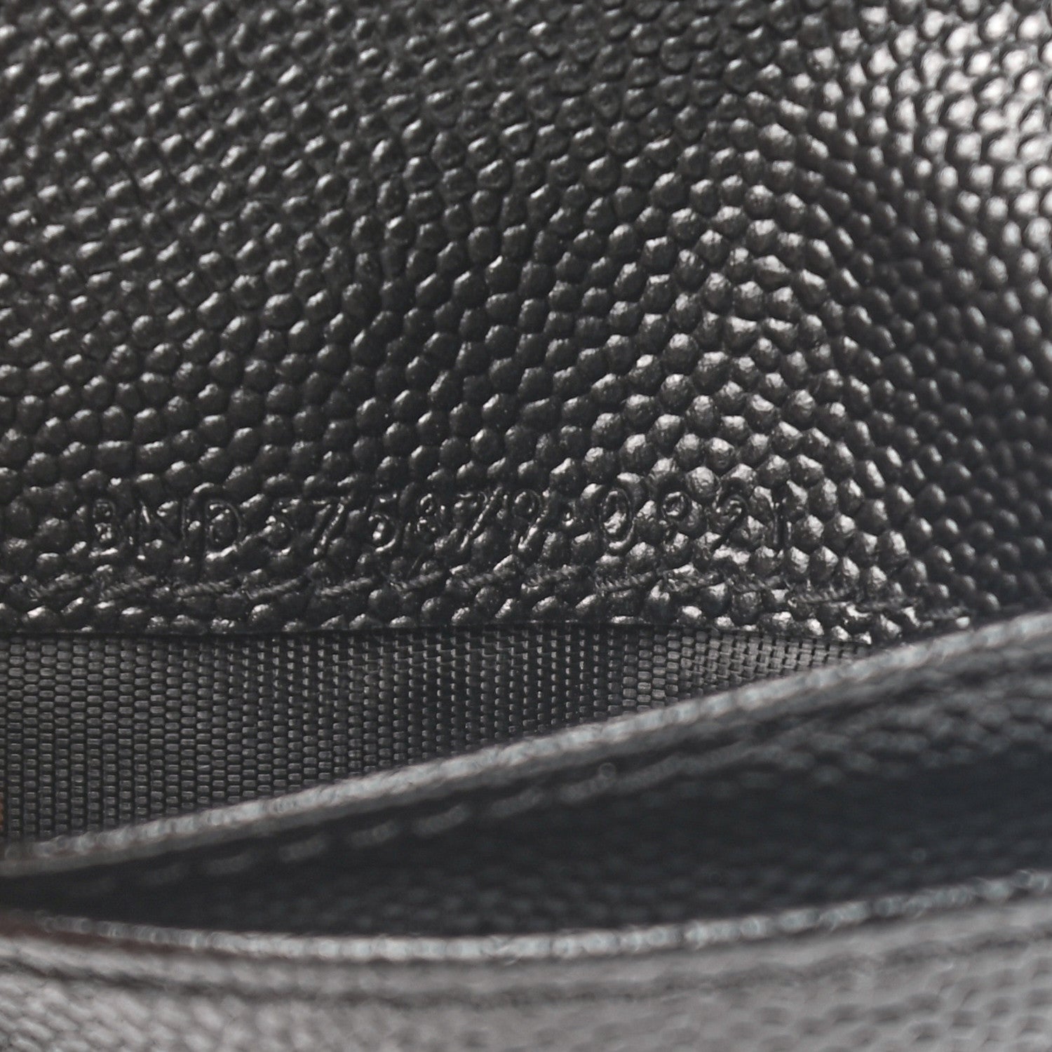 Saint Laurent Grain De Poudre Matelasse Chevron Monogram Zipped Card Case Black 6 of 6