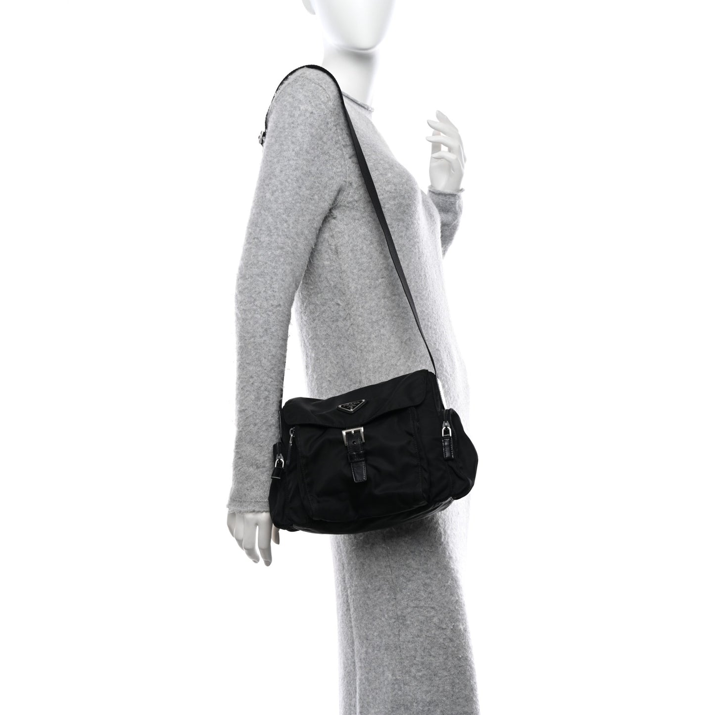 Nylon Vela Messenger Black