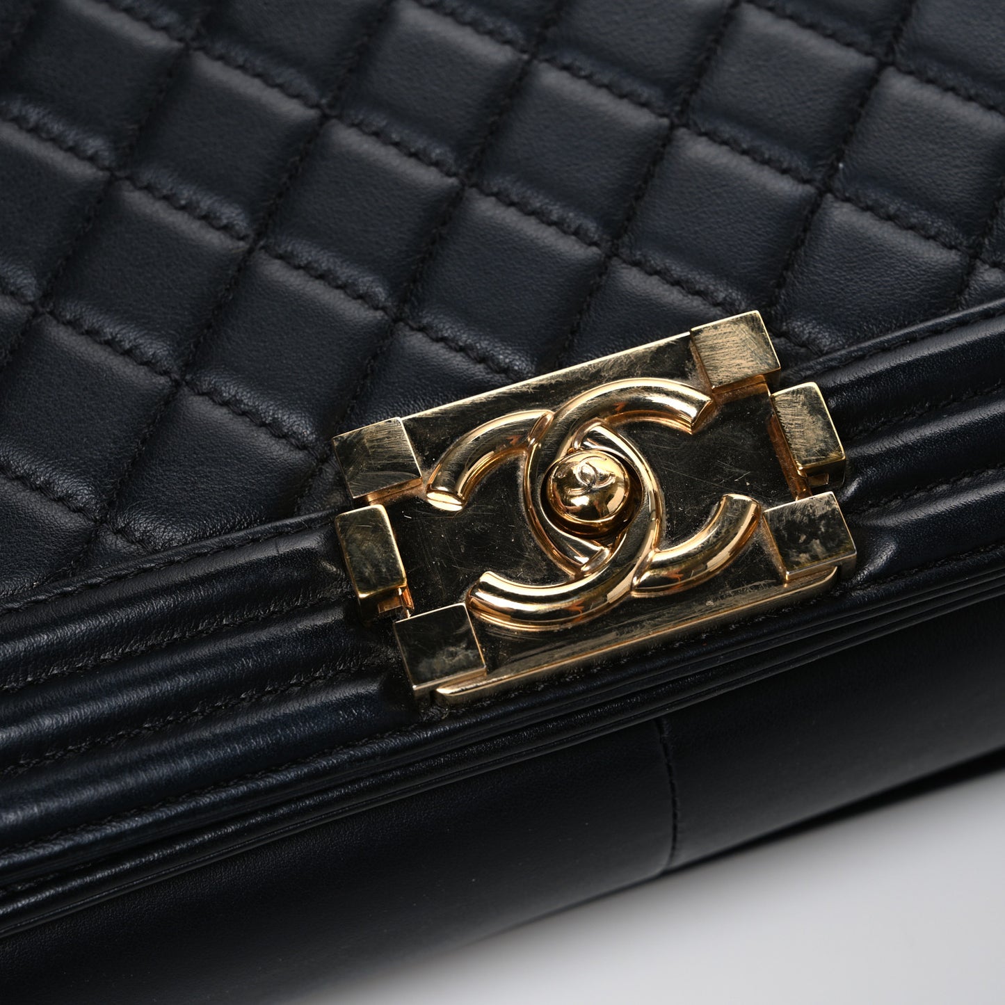 Lambskin Quilted Medium Boy Flap Black