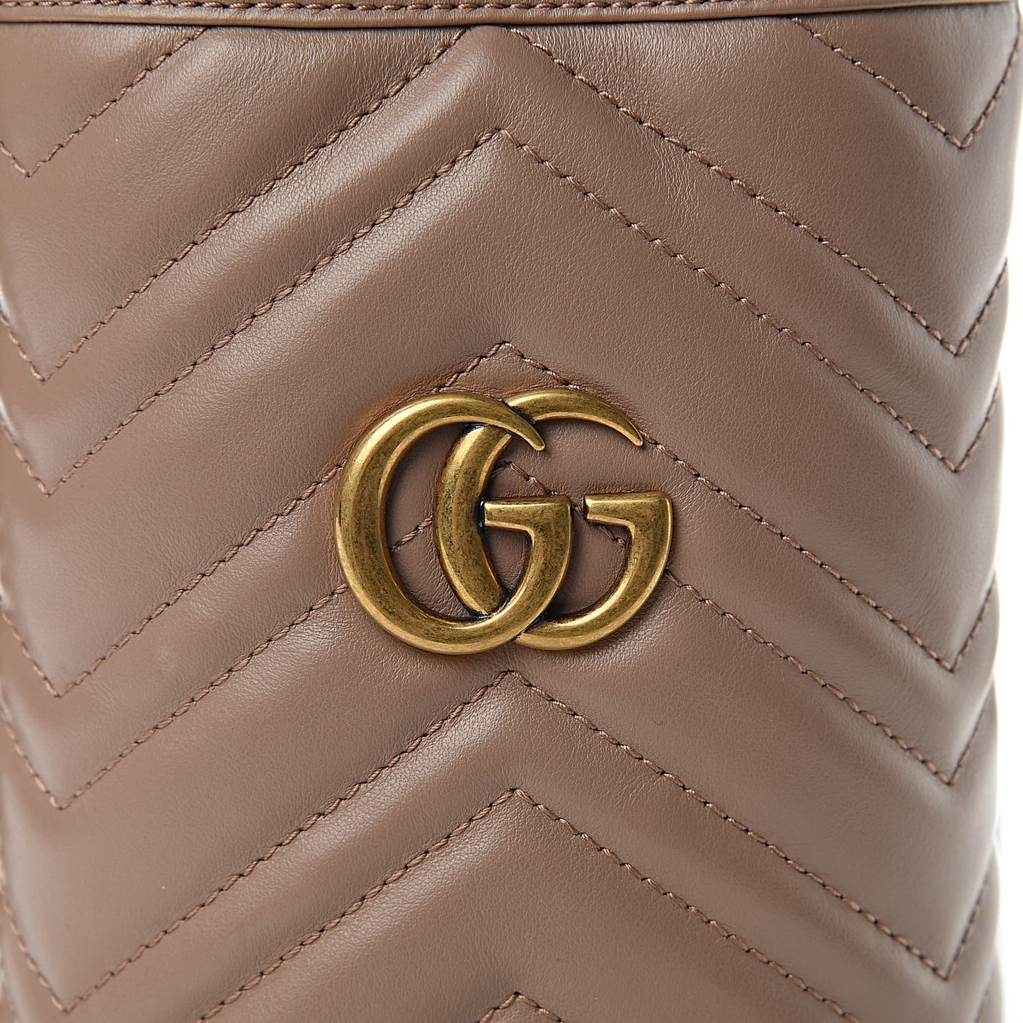Calfskin Matelasse Mini GG Marmont 2.0 Bucket Bag Porcelain Rose