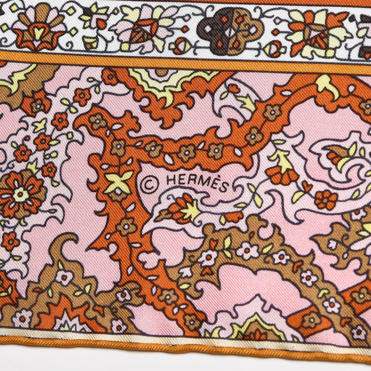 Silk Tapis Persans Scarf 140 Rose Soleil Beige