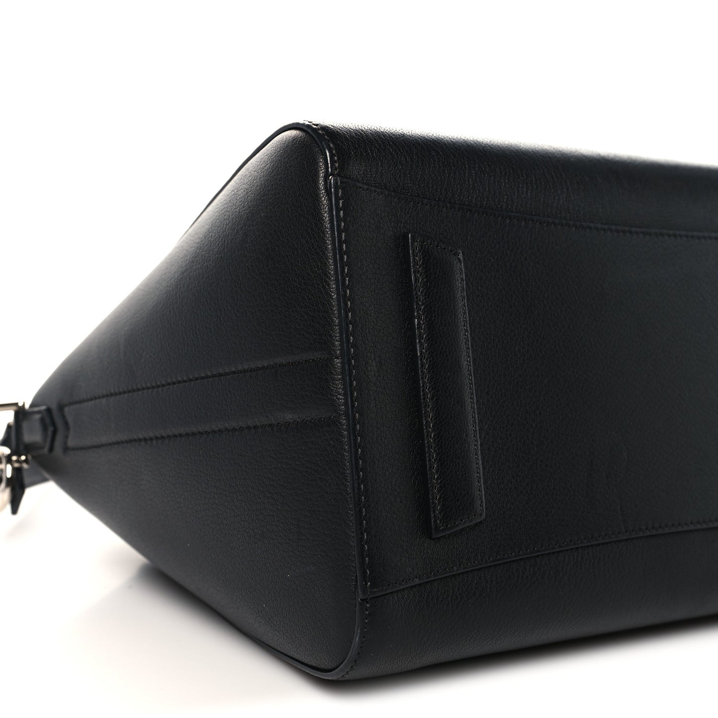 Sugar Goatskin Medium Antigona Black