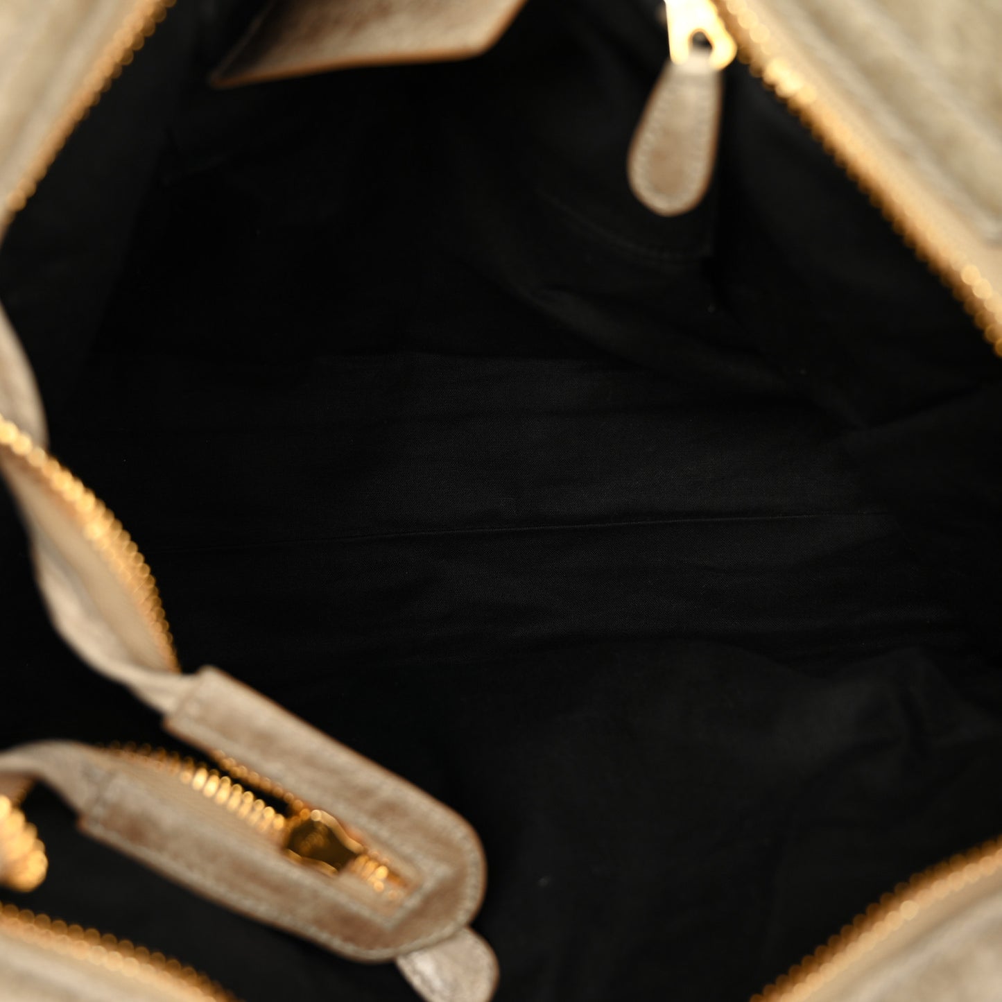 Agneau Giant 21 Gold Hardware City Papyrus