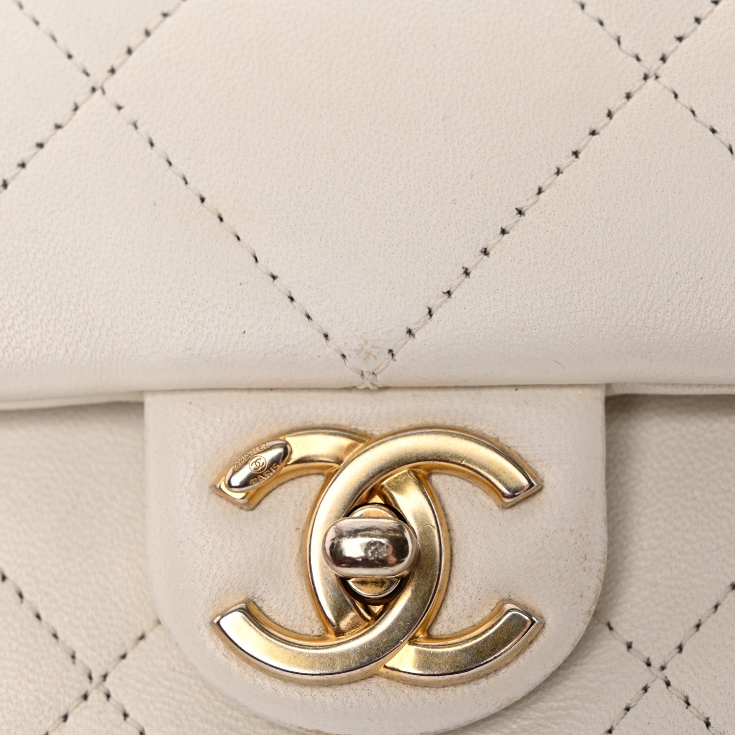 Chanel Lambskin A Real Catch Flap Bag White 24 of 32