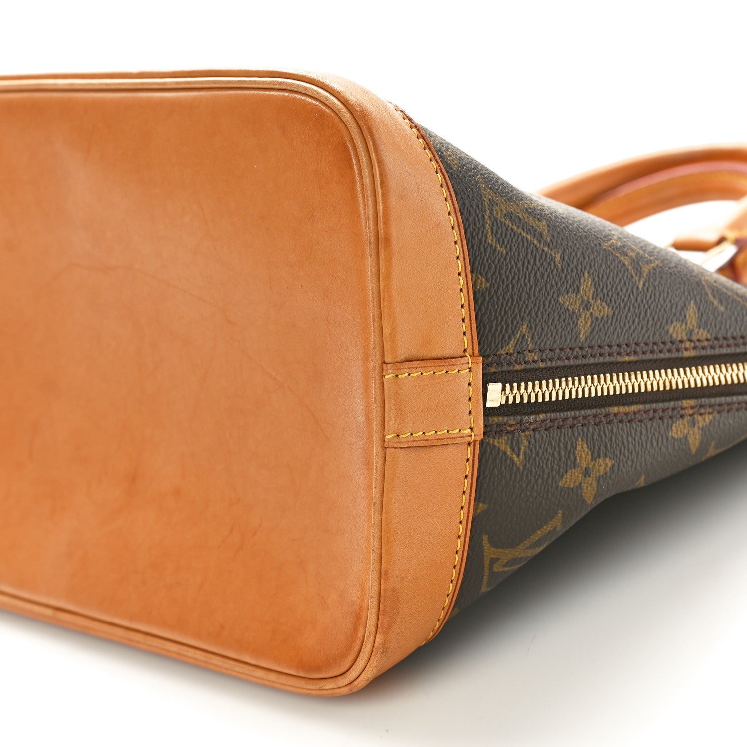 Louis Vuitton Monogram Alma PM 9 of 10