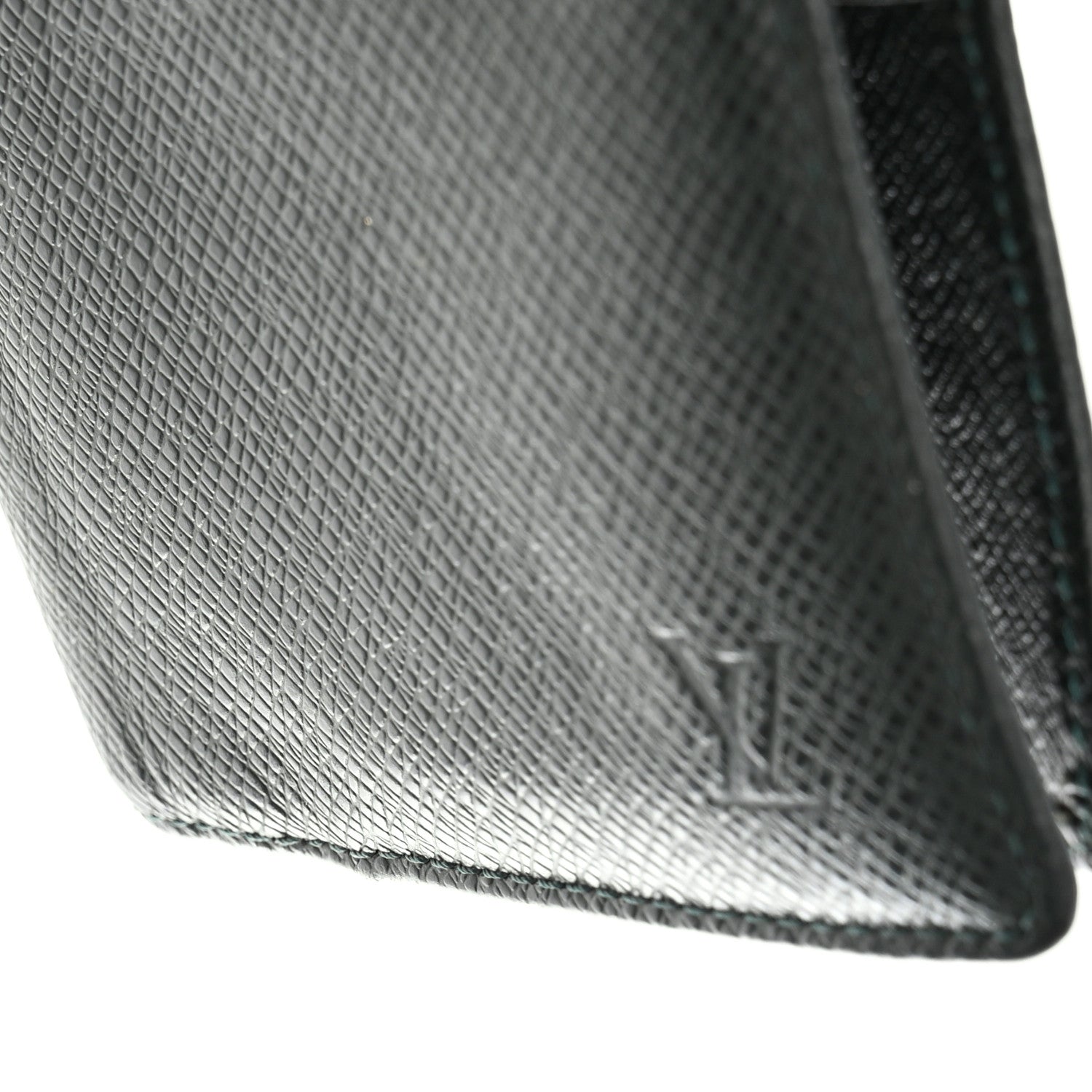 Louis Vuitton Taiga Small Ring Agenda Cover Epicea 9 of 9
