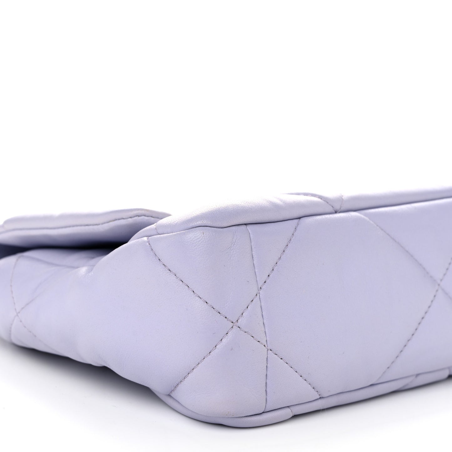 Lambskin Quilted Medium Chanel 19 Flap Light Purple