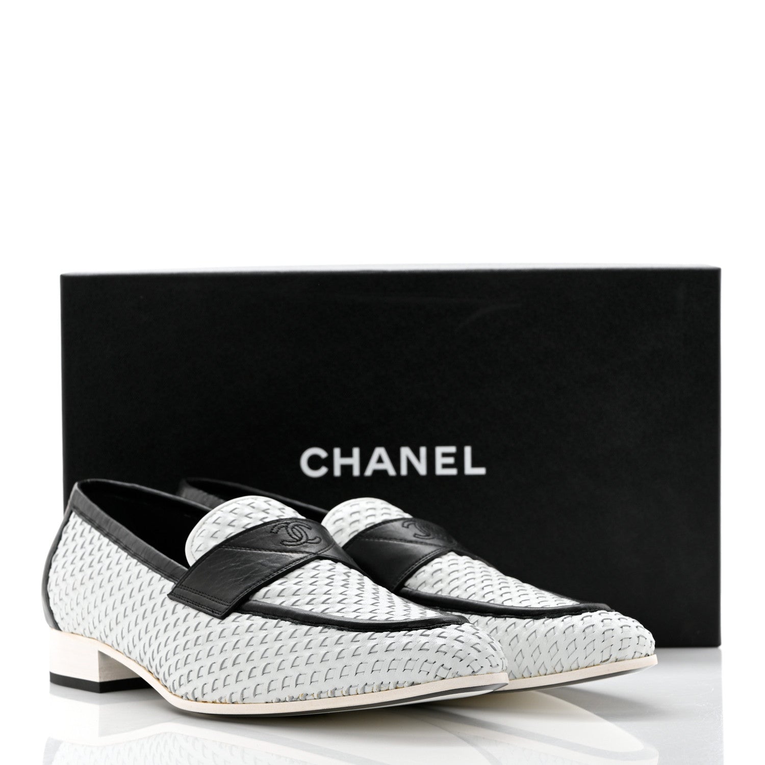 Chanel Lambskin Calfskin Braided Mens Mocassin Loafers 44 White Black 10 of 10