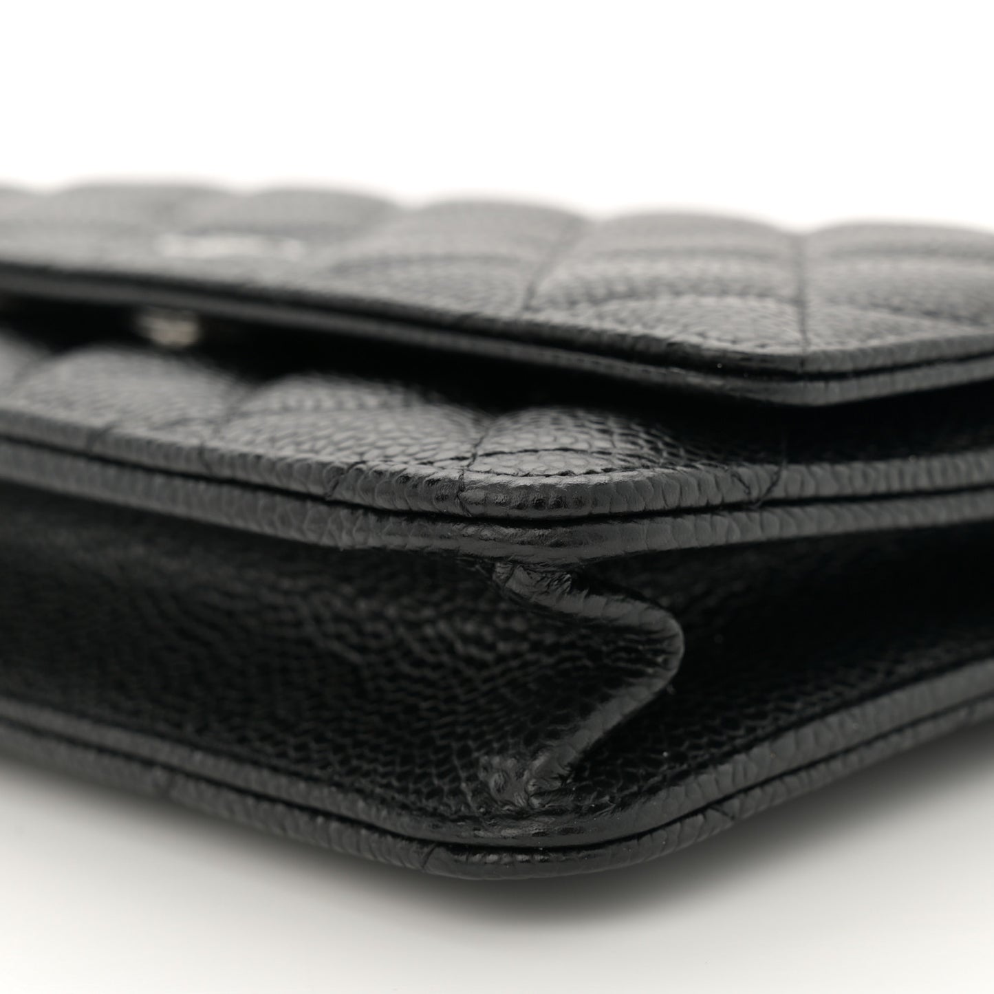 Caviar Quilted Wallet on Chain WOC Black