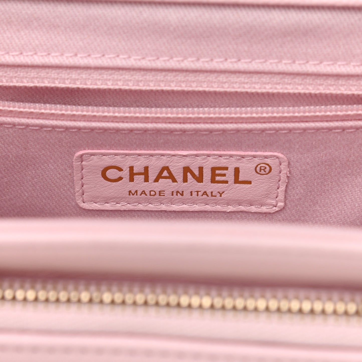 Caviar Quilted Medium Business Affinity Flap Light Pink