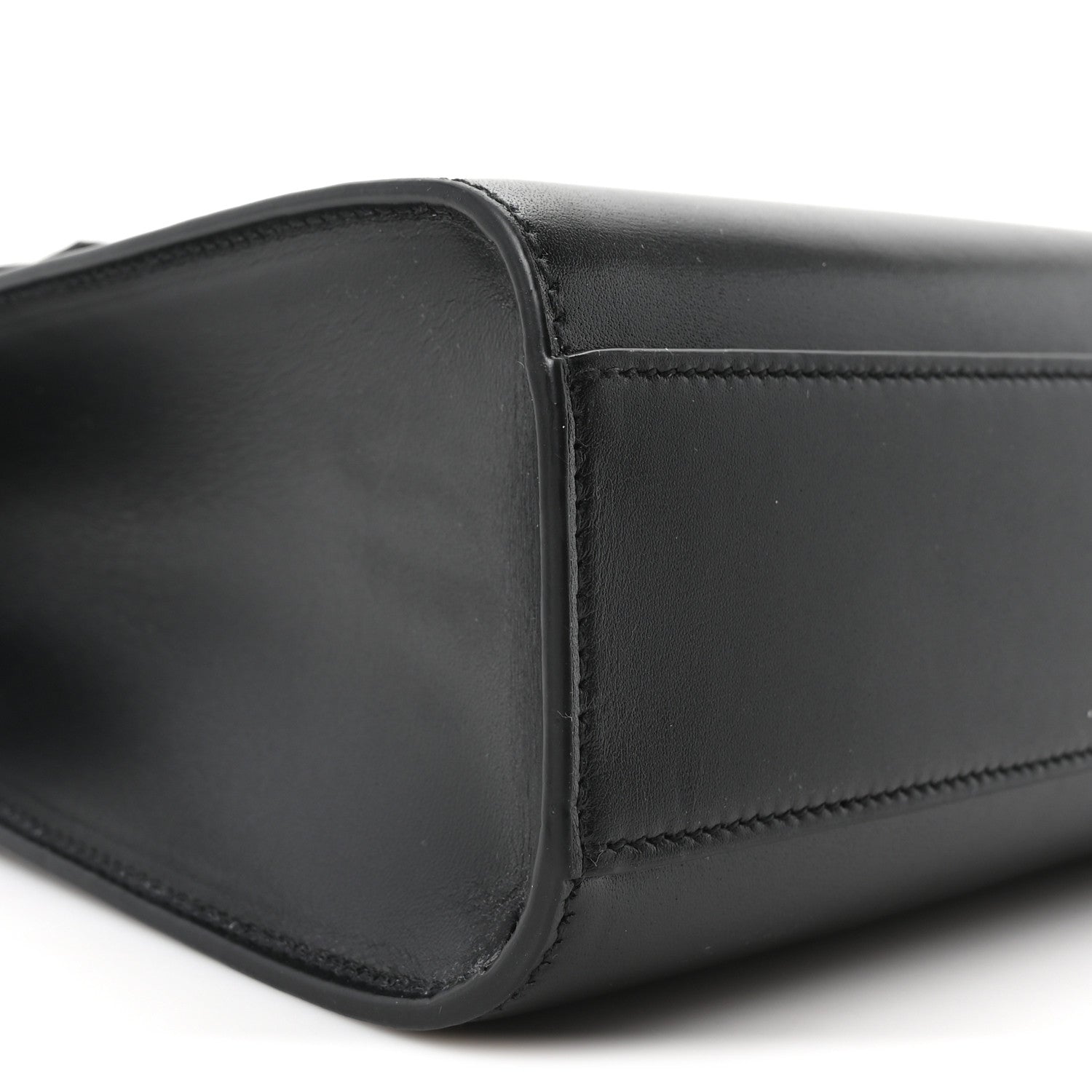 Saint Laurent Smooth Calfskin Manhattan Shoulder Bag Black 9 of 10