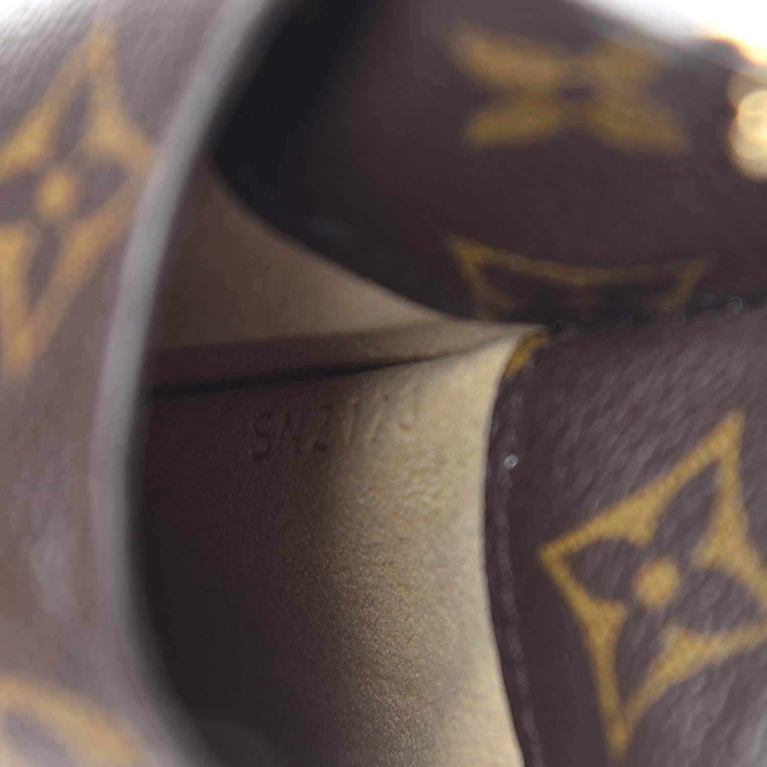 Louis Vuitton Monogram Sunglasses Case MM 6 of 6