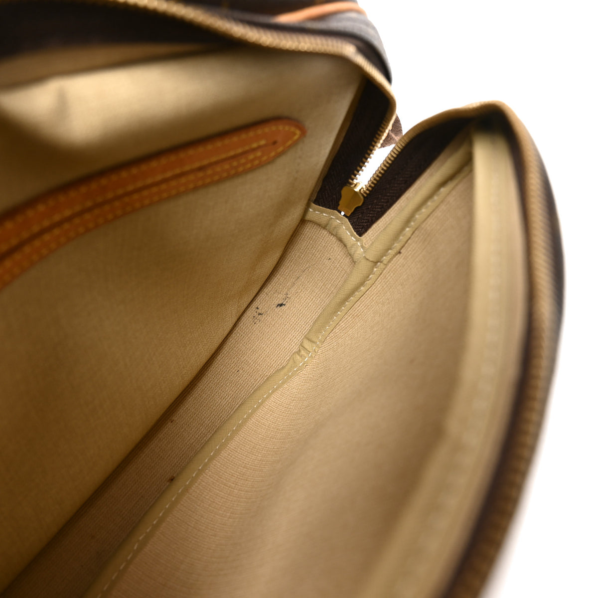 Louis Vuitton Monogram Reporter PM 10 of 10
